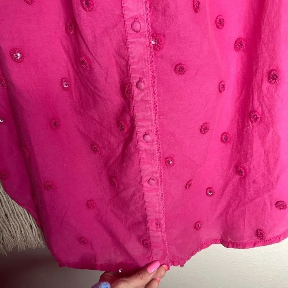 Pilcro Adira Pink Textured Button-Down Small - Picture 14 of 14